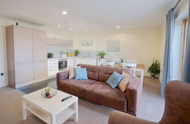 Lovely Entire 2 beds flat & city centre & sleeps 6 - 5mins walk to new street
