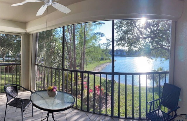 2-BR, 2-BA Condo Overlooking Lake Deauville