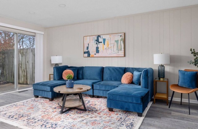 2 BR Apartment with Patio