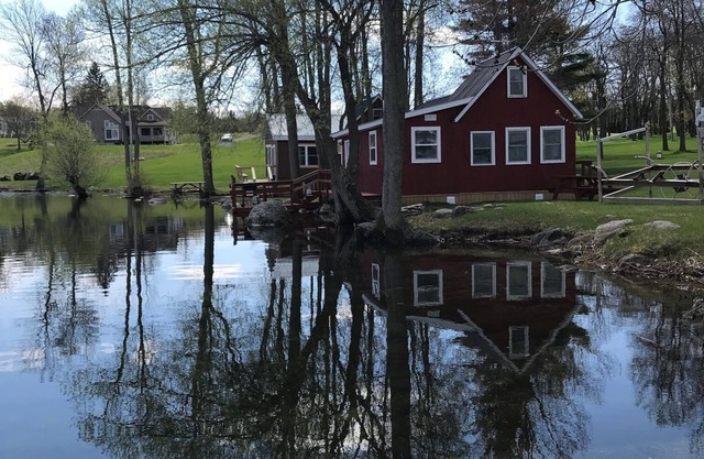 Frisch renoviert! 2 BR Kabine - Waterfront Lage auf St. Lawrence River