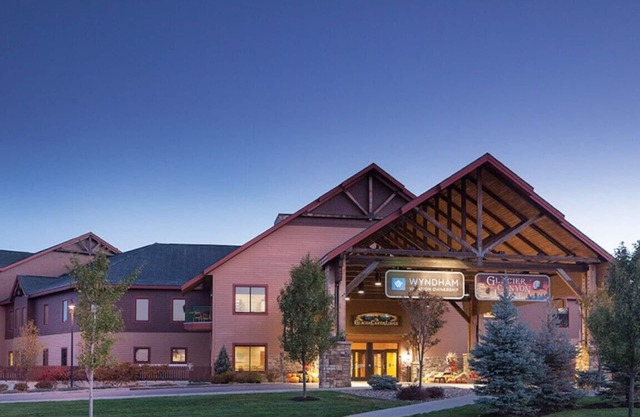 2 BR Dlx -8 FREE Wilderness Water Park Passes per night Included! 25% Deposit!