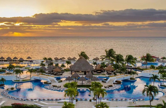 2-BR Family Suite Diamond All-Inclusive @ Moon Palace Cancun