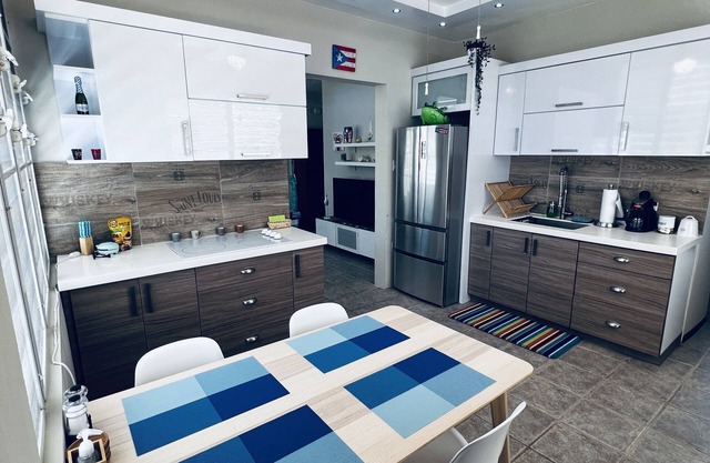 2-BR Modern Oceanfront APT. Pool - 5 min from Playa Sucia & Lighthouse