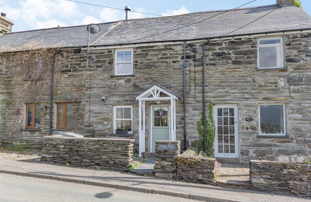 2 Bryn Tirion, LLAN FFESTINIOG
