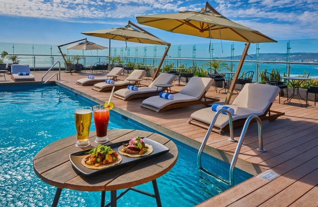 2 Comfortable Ensenada Hotel Rooms| Near Wineries & Waterfront