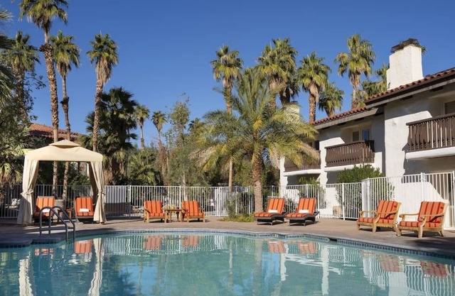 2 Deluxe Poolside RoomS at La Casa Del Zorro, 5 Pools, Tennis Courts