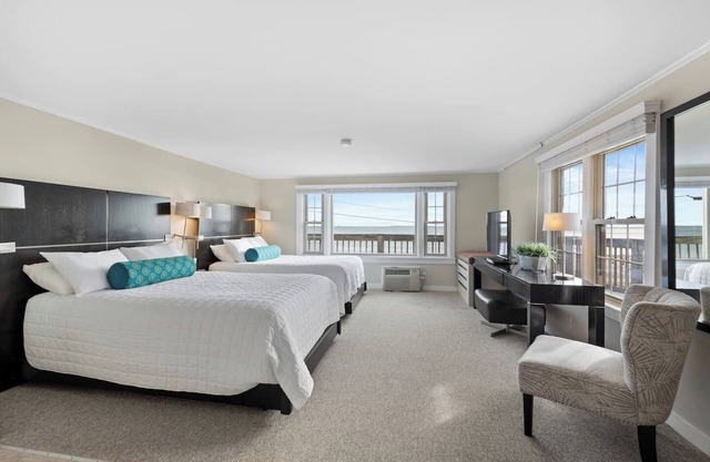 2 Double Bed Oceanview Stay + Shared Deck