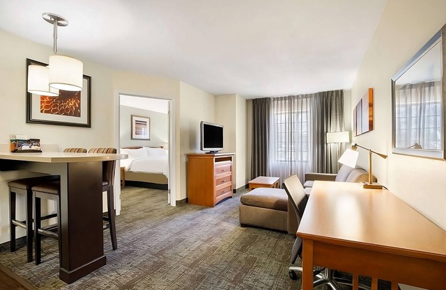 2 Family-Friendly Units w/ Full Kitchen & Outdoor Pool, Minutes to San Diego Zoo