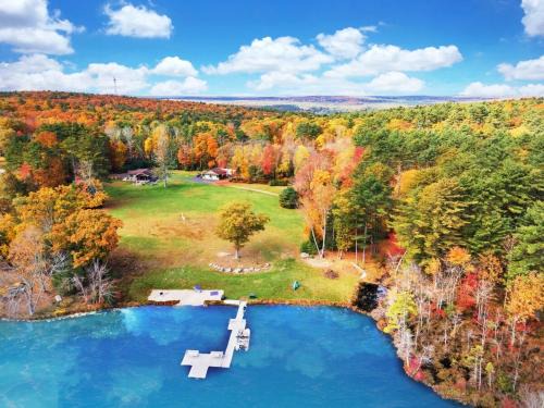 2 Lake Cabins Poolhottub Game Room 23acs
