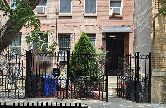2-Large bedrooms to rent with WiFi, AC in fabulous Brooklyn NYC