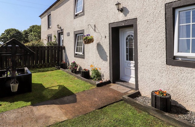 2 Low Braystones Farm Cottage, BECKERMET