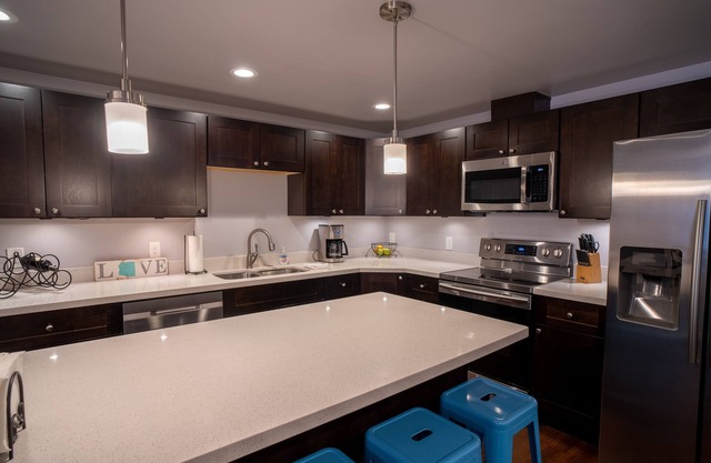 Highland Haven - BRANDNEUE Luxuskonstruktion mit AC - 2Bed / 2Bath in der Nähe von NAU