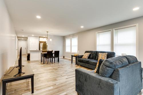 2 Mi to Dtwn Attleboro Pet-Friendly Apt!