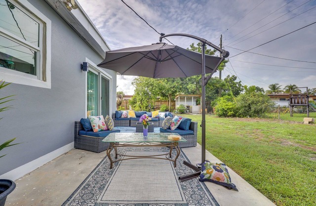 2 Mi to Hard Rock Stadium: Home w/Spacious Yard