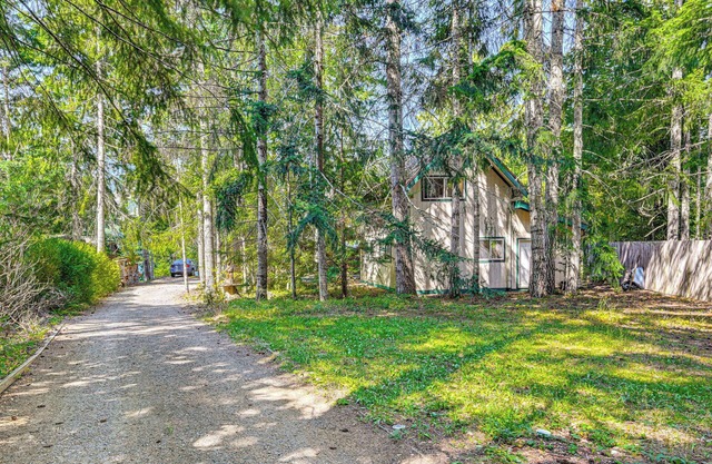 2 Mi to Lake Cushman Access: PNW Cabin Retreat!