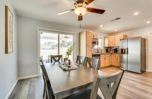 2 Mi to Lake Havasu Home with Patio!