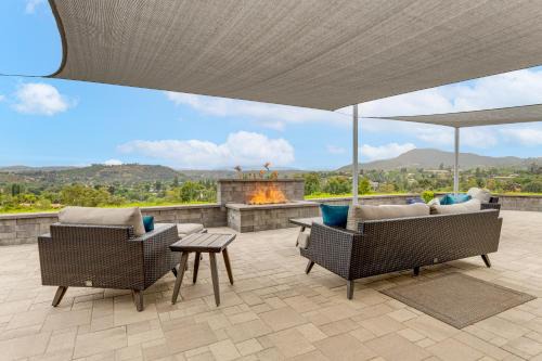 2 Mi to Lake Poway Mtn-View Escape with Patio!