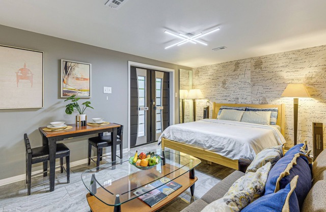 2 Mi to Shops & Eateries: Columbia Condo w/ Patio