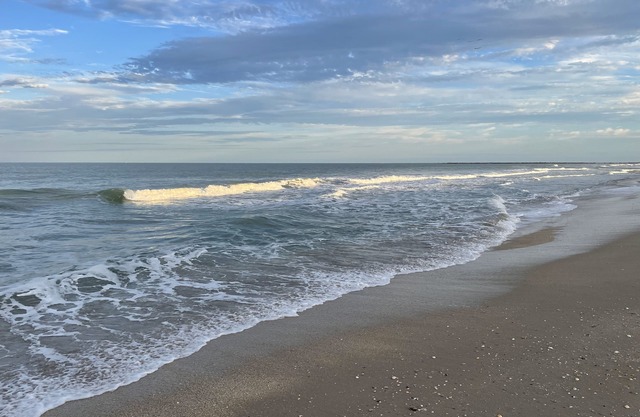 2 Min Walk to the Beach from this Newly Renovated Condo on Hutchinson Island