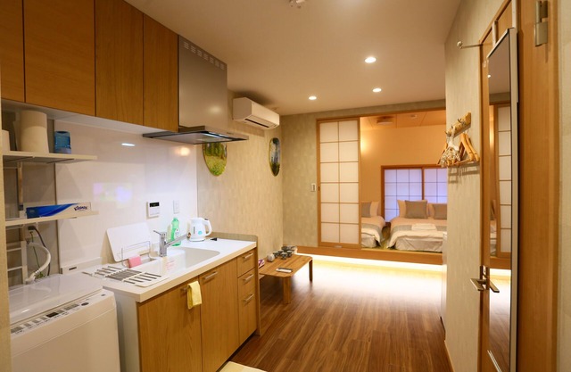 2 minutes to the metro. Near Ueno & Akihabara. New 2BR house