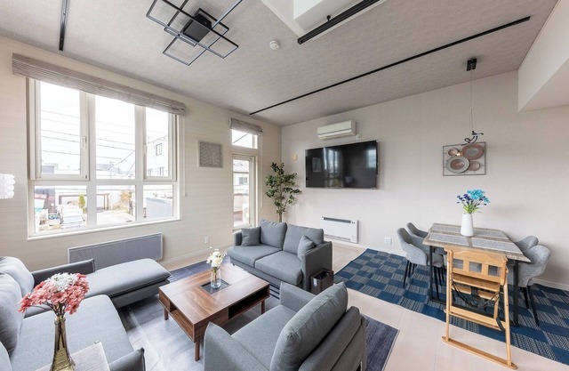 2 parking spaces availableMax 10 people4 bedroomsWiFiAll rooms airconditioned / Sapporo Hokkaidō