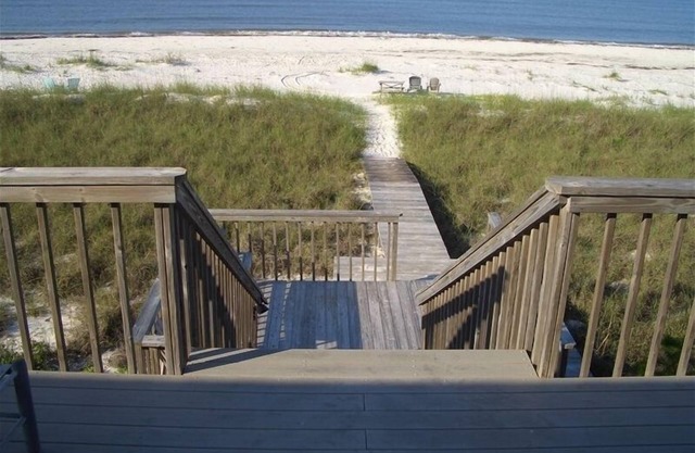 Beachfront: Ozean und Bay Beach Frontage