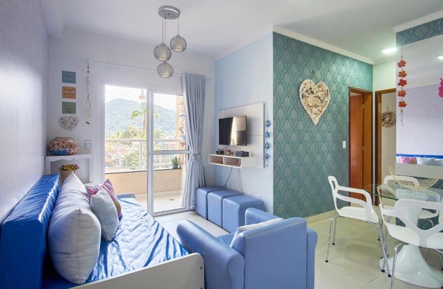 2 Quartos com ar, piscina, sacada Gourmet a 1 km da praia Grande