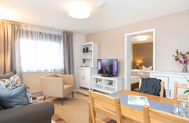 2-Raumferienwohnung II (H) - Ferienzimmer und -wohnungen mit Seeblick