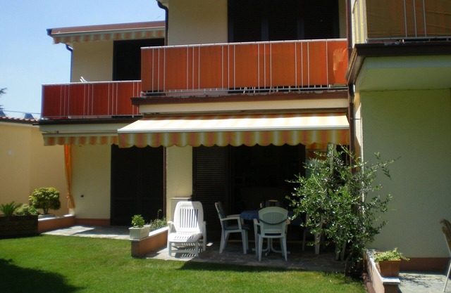 2 Zi. Ferienwohnung, EG mit Terrasse direkt am Strand