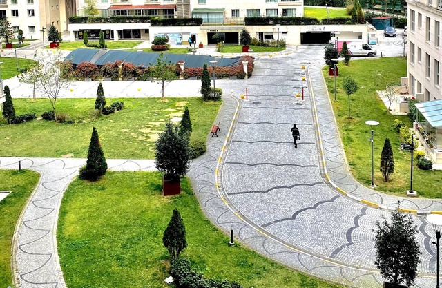 2 Room Apartment with Balcony next to Akbatı SM