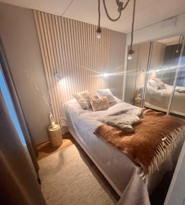 2 Room/Central Railway/Free parking