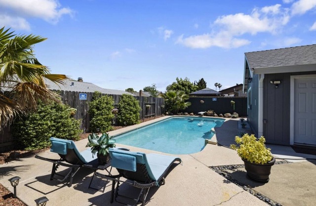 #2 - Room in a beautiful house with pool