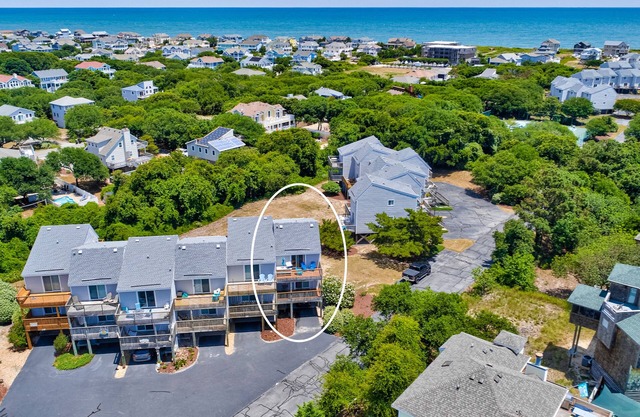 2-Story Condo near the Beach w/Outdoor Shower, Shared Pool & Tennis, Central AC