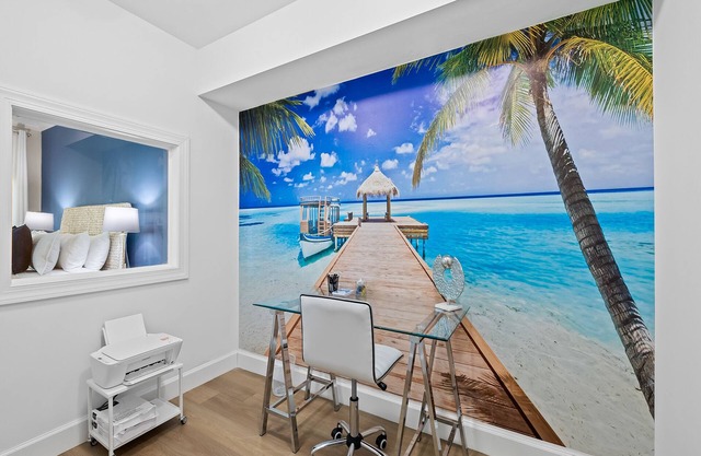 2 Townhomes as 1 Mega Compound ~ Heated Splash Pool ~ 2 Jacuzzis ~ Walk to Las Olas Blvd.