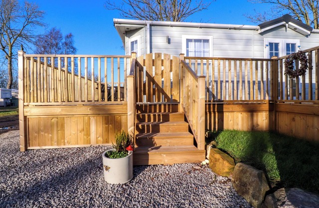 2 Willow Way