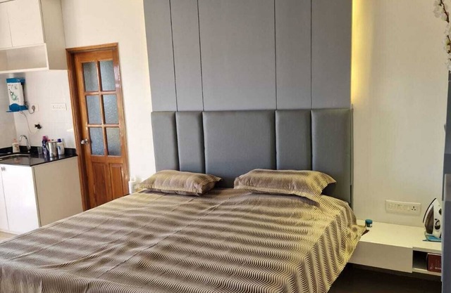 2 x King Size en suite bedrooms with wardrobes with fridge and filtered water.