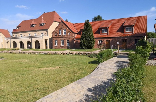 Die komfortable Ferienwohnung Westflügel Storchennest WF-52 in Stolpe auf Usedom