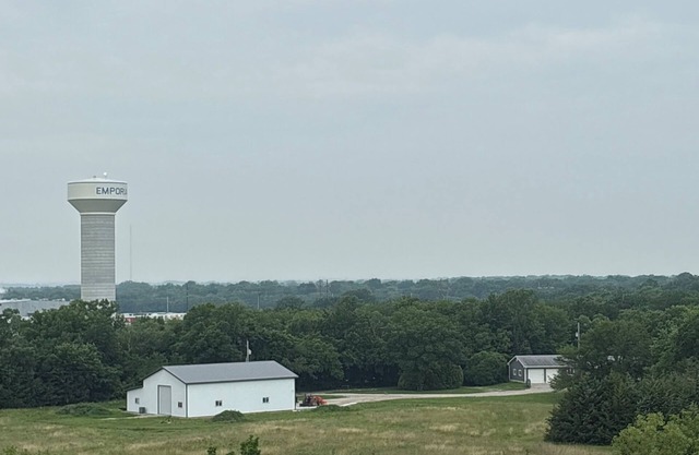 20 acres Bunkhouse in Emporia, KS