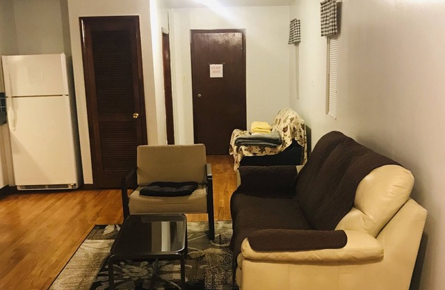 20 Min.. to NYC & 15 Mins.. to Newark Airport Lovely 1BHK
