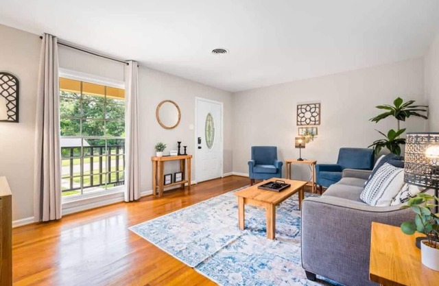 20 Mins to Downtown! Relaxing Rambler