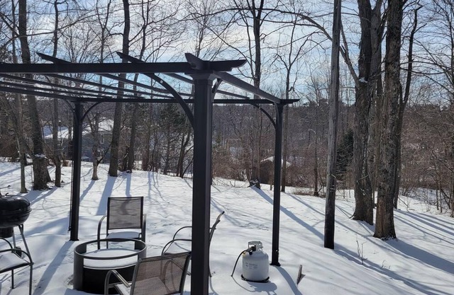 20 minutes from St. Andrews by the Sea! Modern rustic home for the whole family!