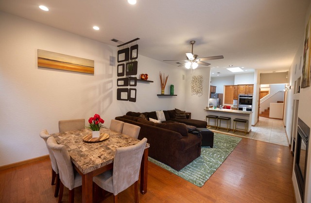 **20% New Listing Discount! Tramway Home By Sandia Mountains