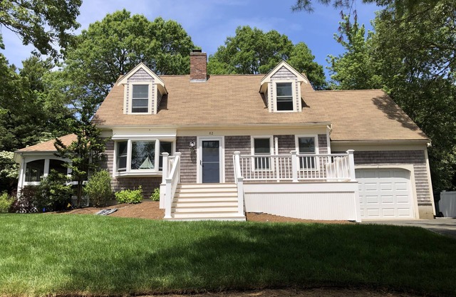 Quintessential Cape Cod Home - Kurzer Spaziergang zu den Stränden! Neues Badezimmer und Veranda
