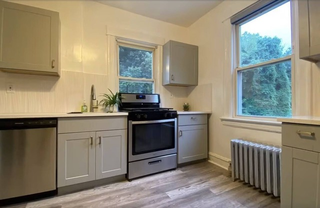 20%off LongTerm discount- Comfy Entire 2 Bedroom Apartment - 30 min train to NYC