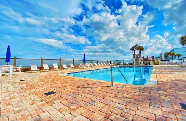 20% OFF - NEW! Cozy Studio in Daytona Beach!