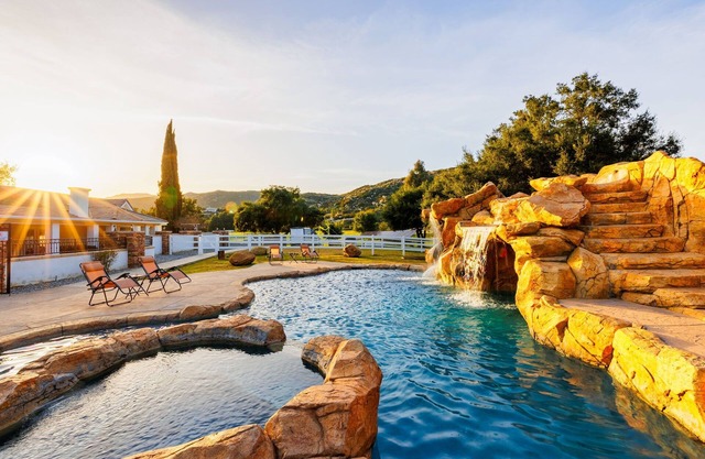 10% Off June Dates - Amazing Pool, Spa,Volleyball,Views!