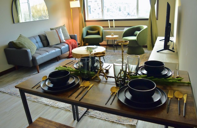 200 - New 2-bedroom Apt. in the heart of Rosemount.