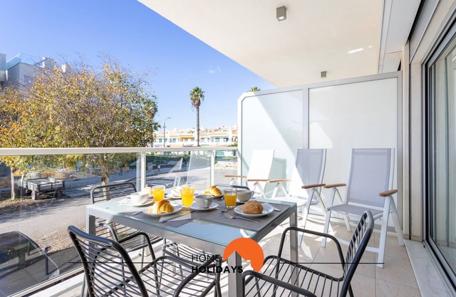 #200 Panoramic Flat by Home Holidays