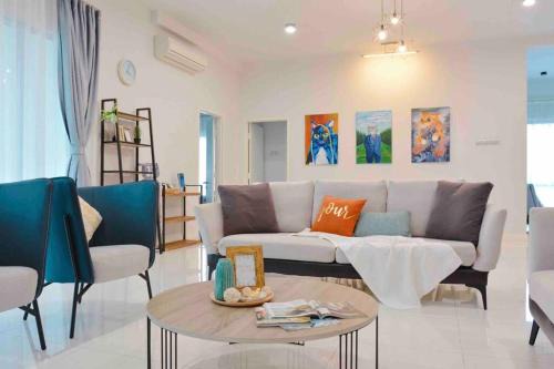 2000sq ft(186平米) Spacious Residence@IMAGO Mall, KK