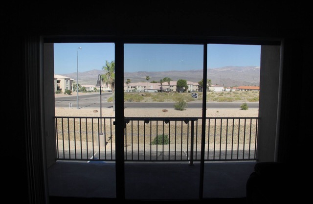 2007 Condo near River, Lake, Golf and Casinos!